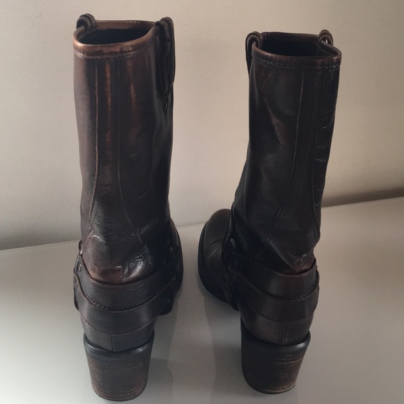Amazing Vera Gomma Brown Distressed Harness Boots - Picture 4 of 8